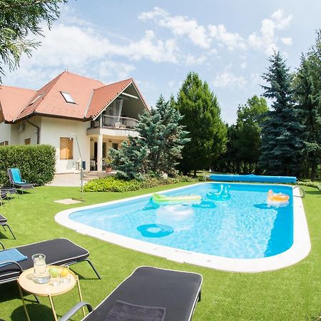 Villa Oliva Boutique Rooms 자르마디 외부 사진
