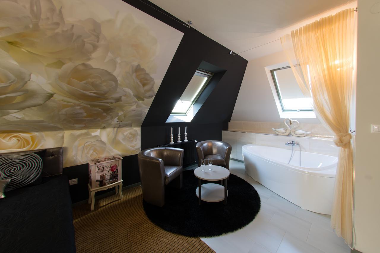 Villa Oliva Boutique Rooms 자르마디 외부 사진